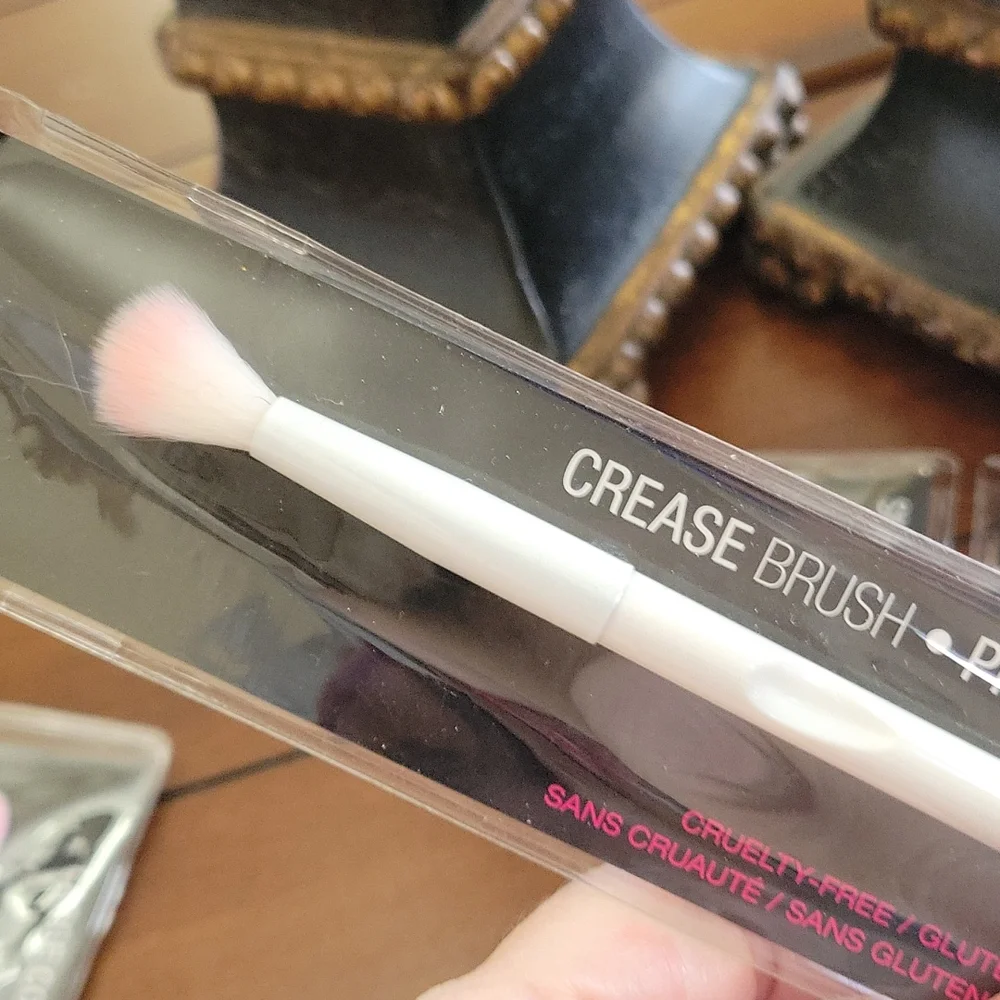 😉 WET n WILD BRUSH SET